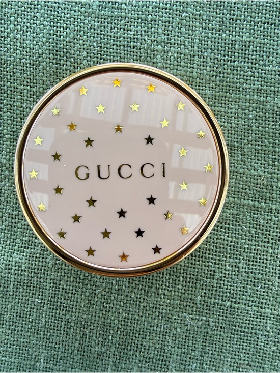 Charlotte Tilbury Other - Gucci Blush de Beauté – Rosy Beige 05